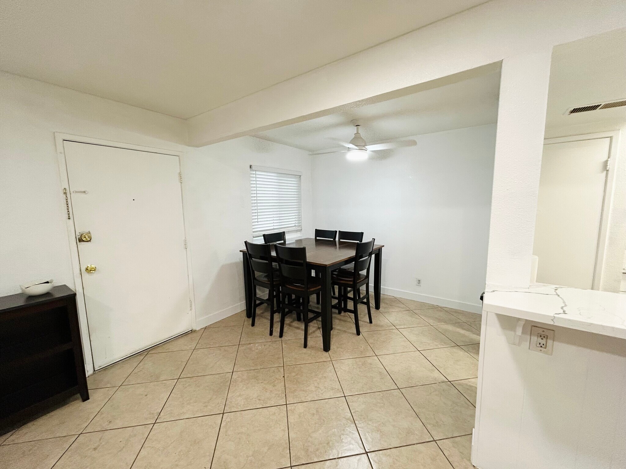 Building Photo - 1721 Normandy Pl