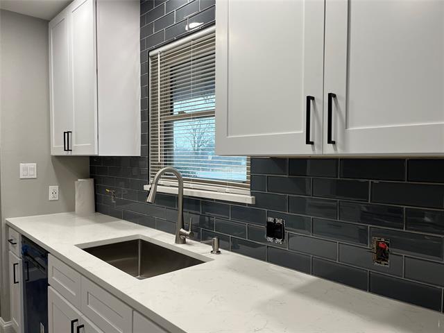 Building Photo - 5241 Fm 2495