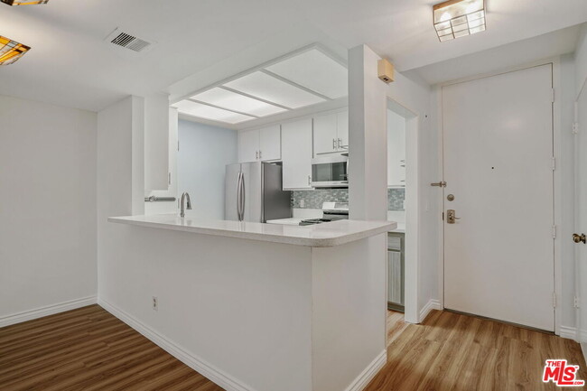 Building Photo - 3231 Cheviot Vista Pl