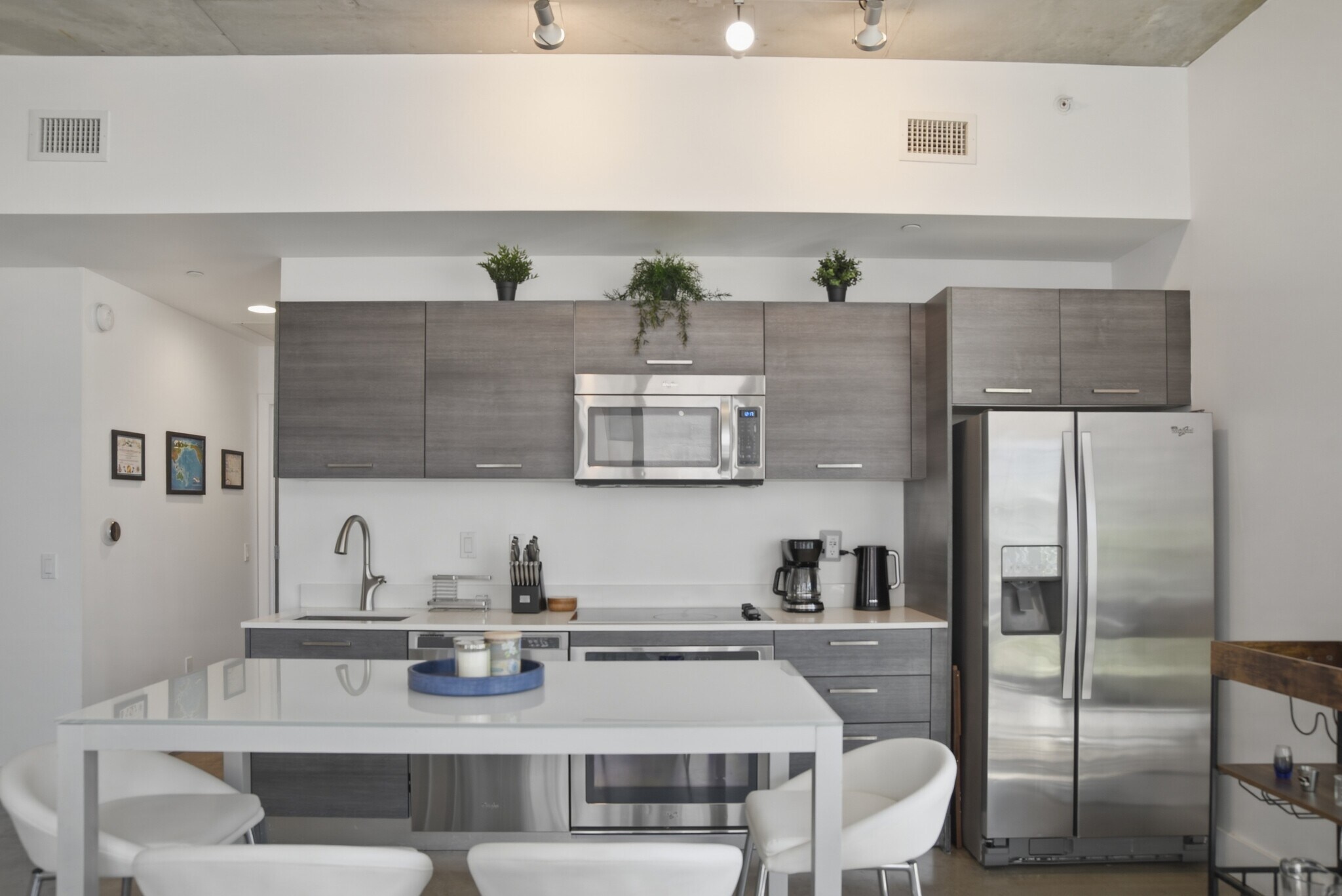 Building Photo - 151 SE 1st St