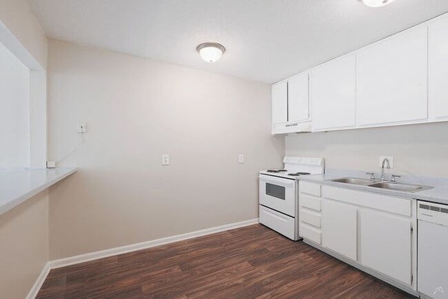 Building Photo - Spacious 1-Bedroom Living Near Emory & Toco Hills | 672 SF