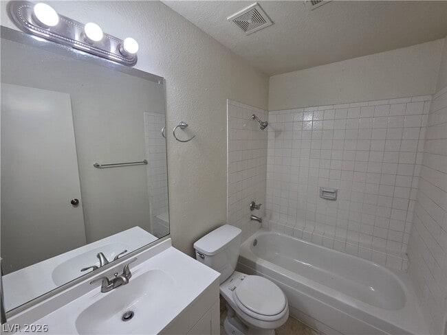 Building Photo - 4300 N Lamont St