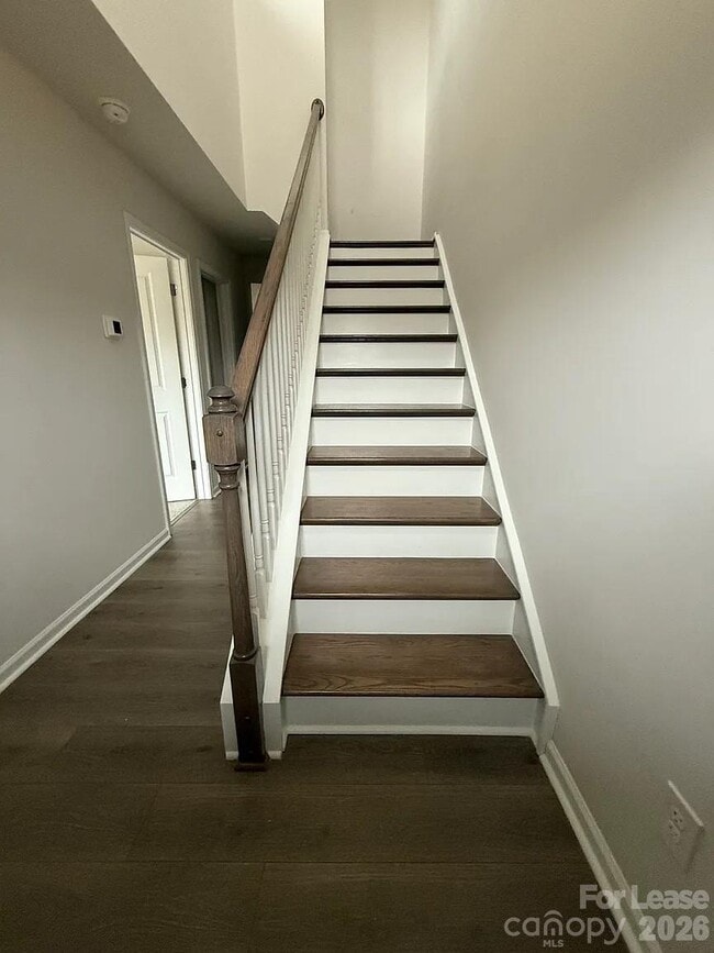 Building Photo - 5029 Sunnybrae Pl