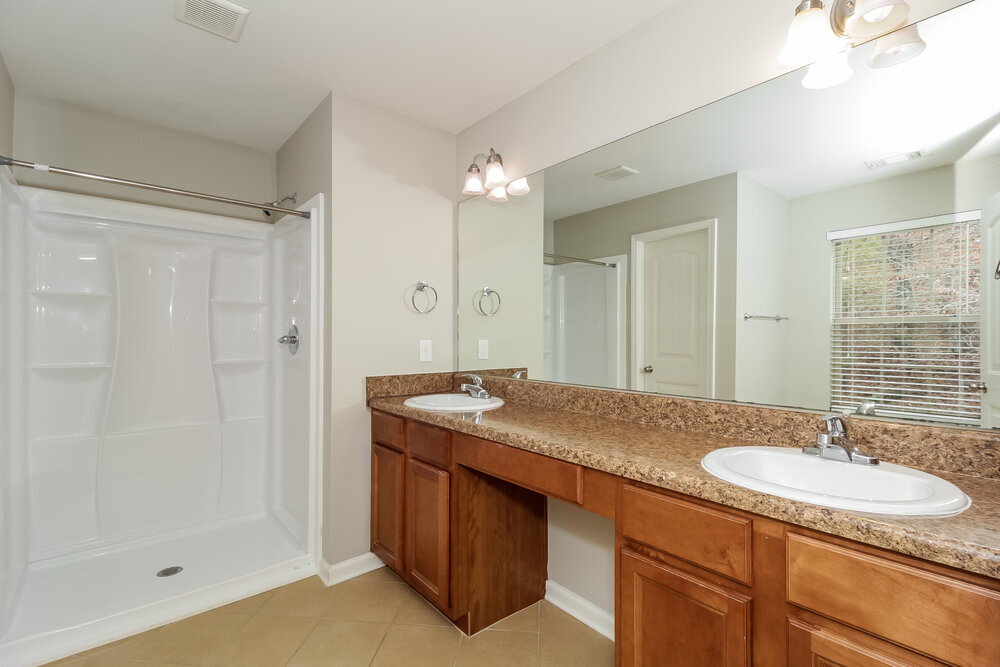 Building Photo - 121 Bethany Manor Dr