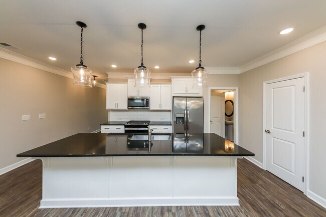 Building Photo - 3604 Silvery Wy