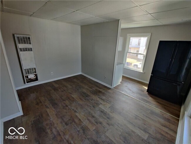 Building Photo - 106 W Pennsylvania St