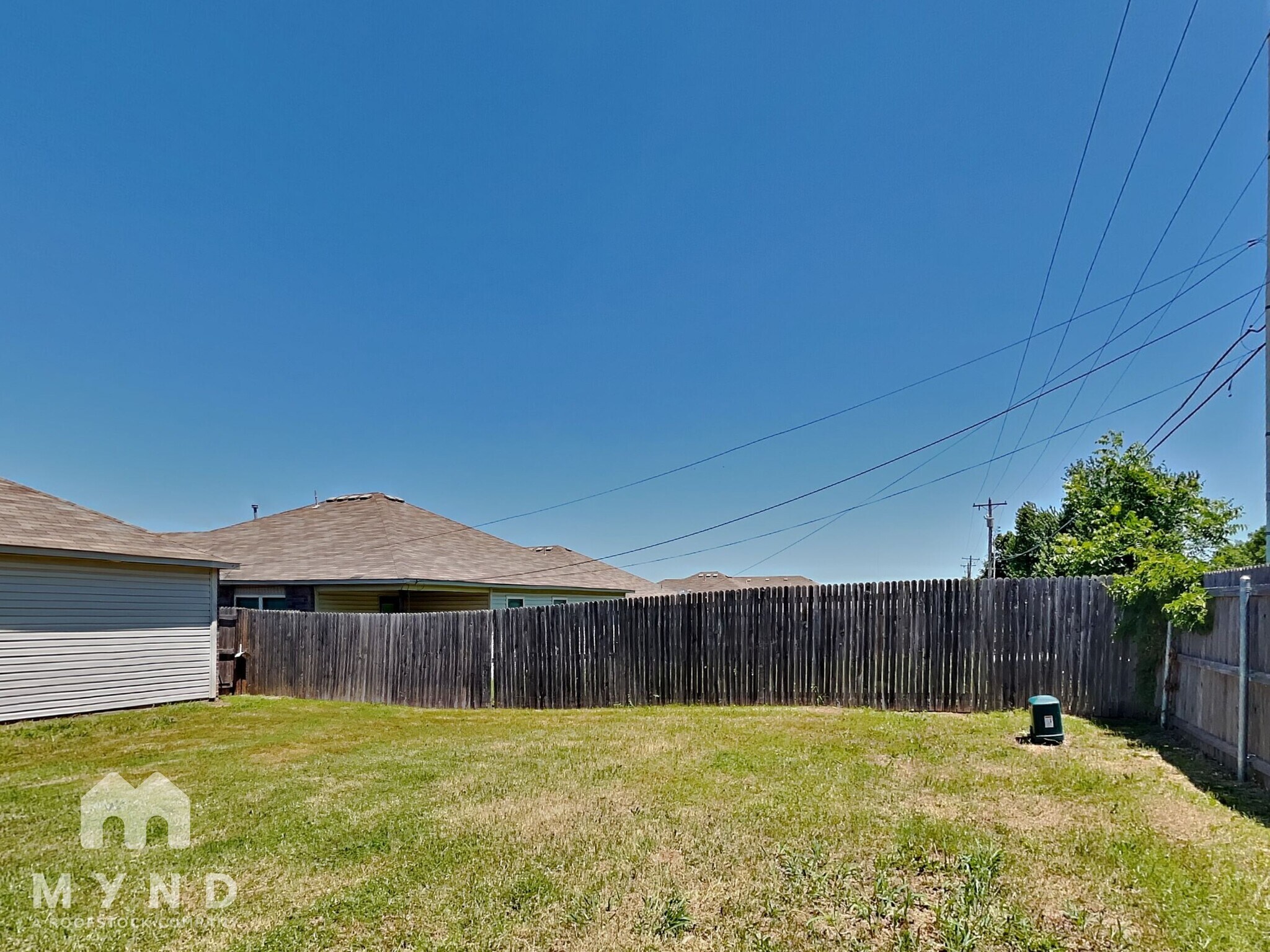 Building Photo - 1716 Lanesboro Dr