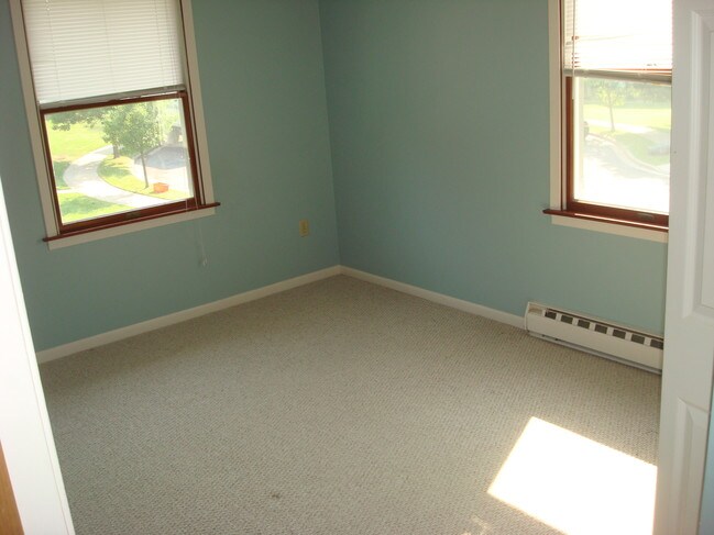 Building Photo - 1528 Blue Course Dr