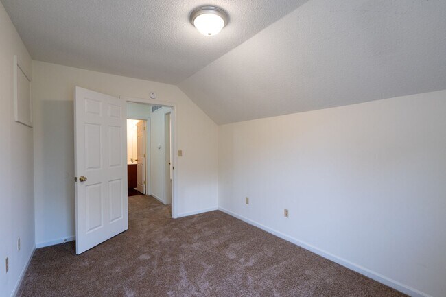 Building Photo - 4410-4412 Cheryl Ct.