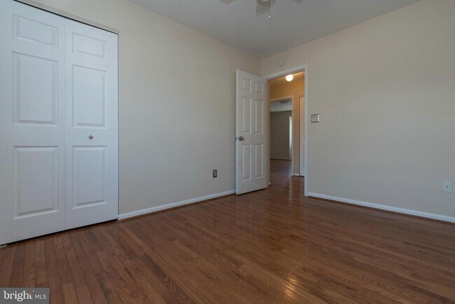 Building Photo - 48 Pontiac Way