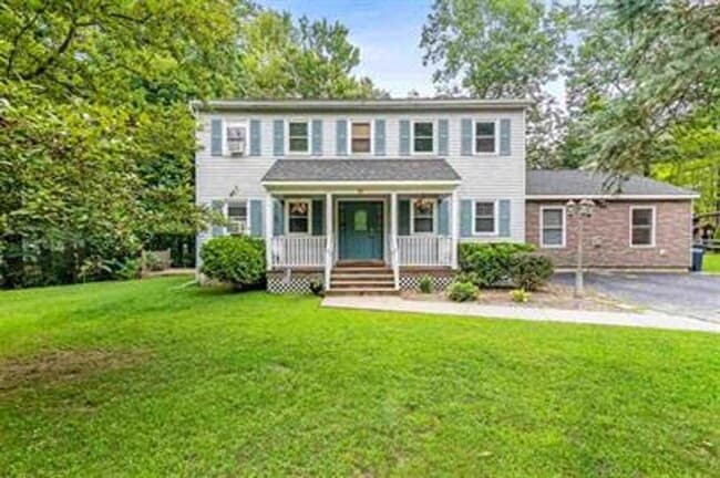Primary Photo - 56 Morellen Ln