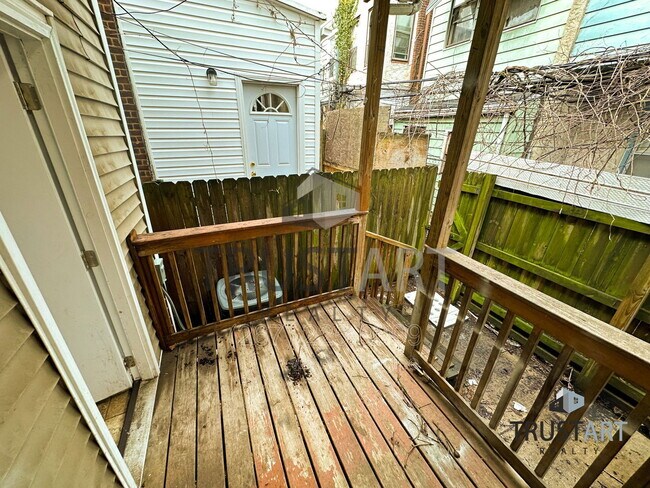 Building Photo - 2515 N Natrona St