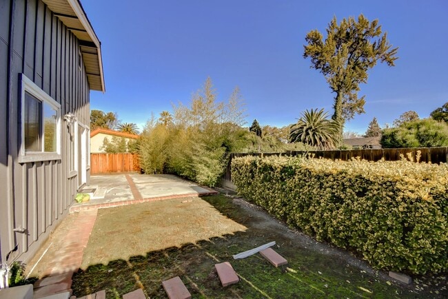 Building Photo - Single Family Home in the Heart of Santa Clara