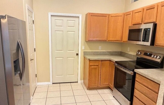 Building Photo - 8040 SW 128 Loop