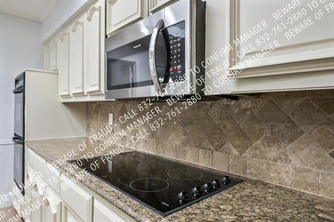 Building Photo - 9145 Drumcliffe Ln