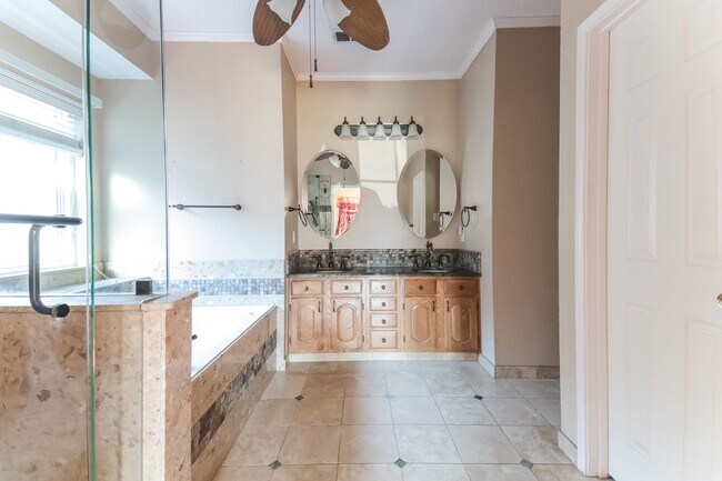 Building Photo - Spacious 3BR Frisco Home | Open Floor Plan | Private Backyard | Top Schools