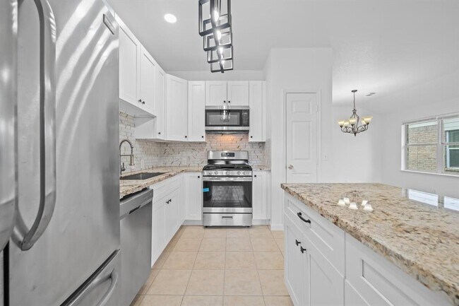 Building Photo - 4806 Dark Canyon Ct