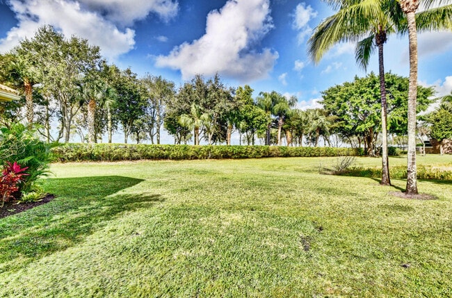 Building Photo - 8891 Starhaven Cove