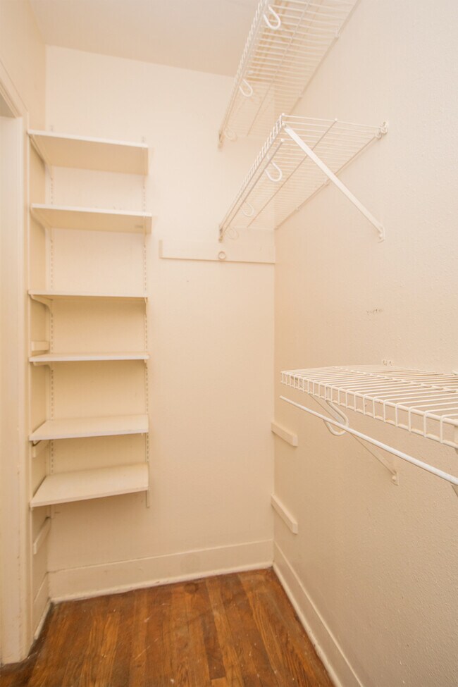 Building Photo - San Gabriel-2845