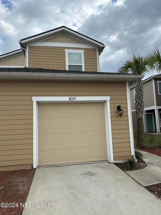 Building Photo - 7766 Legacy Trl