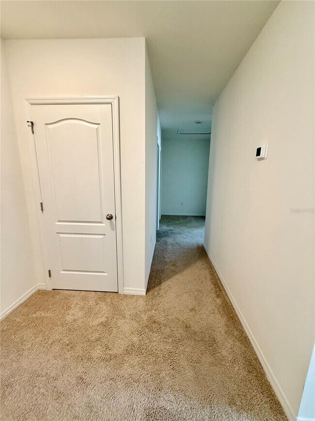 Building Photo - 1739 Post Oak Dr