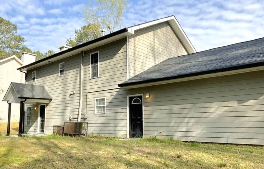 Building Photo - 4009 Melvin Dr SW