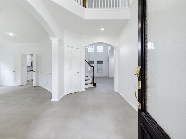 Building Photo - 1114 Jasons Bend Dr