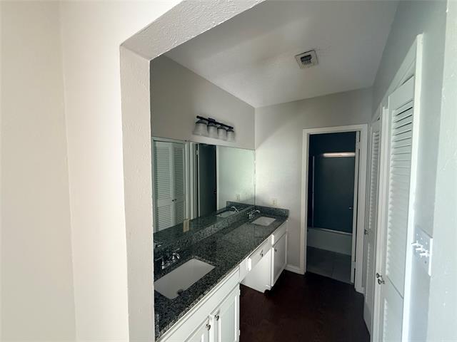 Building Photo - 4103 Altamesa Blvd