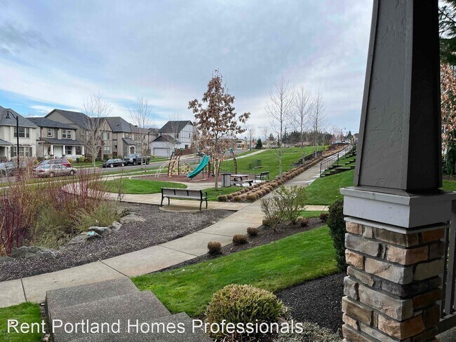 Building Photo - 4 br, 2.5 bath House - 10868 SW Stockholm ...