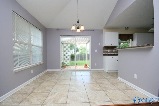 Building Photo - 105 Oakline Dr