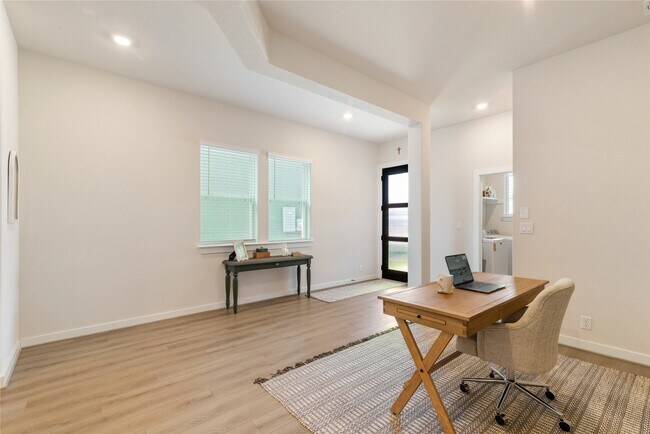 Building Photo - 128 Radnor Rd