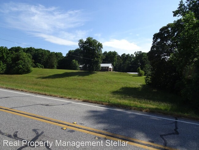 Primary Photo - 6180 Elliott Family Pkwy