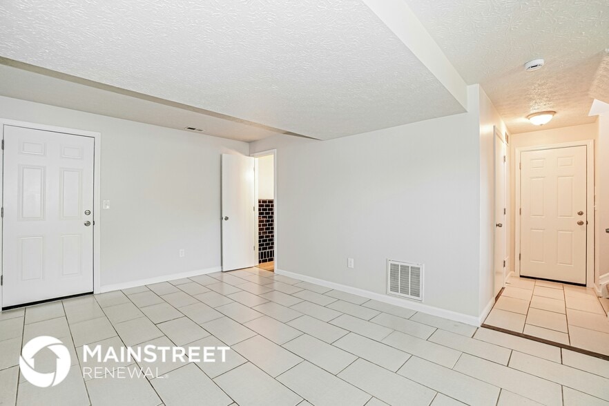 Building Photo - 5727 Sundial Dr