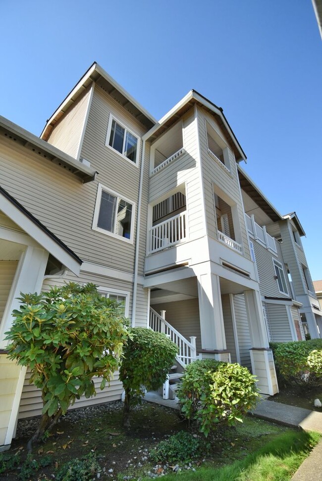 Primary Photo - 2bd/1ba Lynnwood Condo