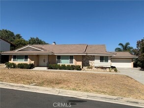 Building Photo - 12945 Hillcrest Dr
