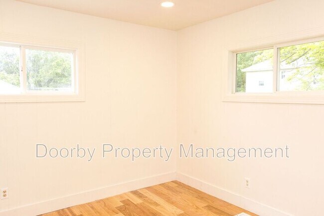 Building Photo - 814 N Germantown Rd