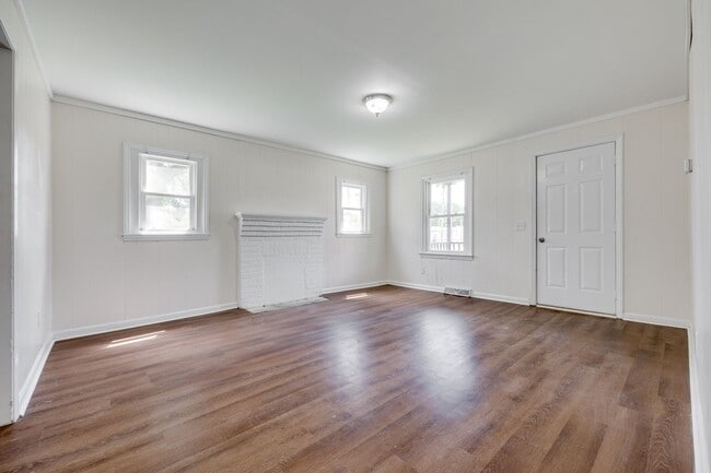 Building Photo - Cute 2 bedroom 1 bath home in Gastonia.