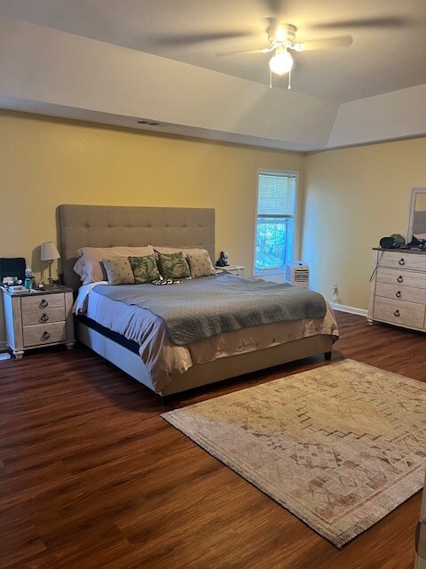 Building Photo - 680 Suwanee Lakes Cir