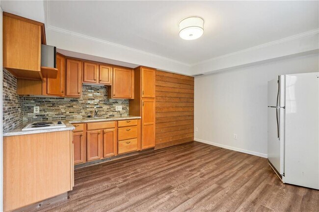 Building Photo - 2565 Chestea Dr NE
