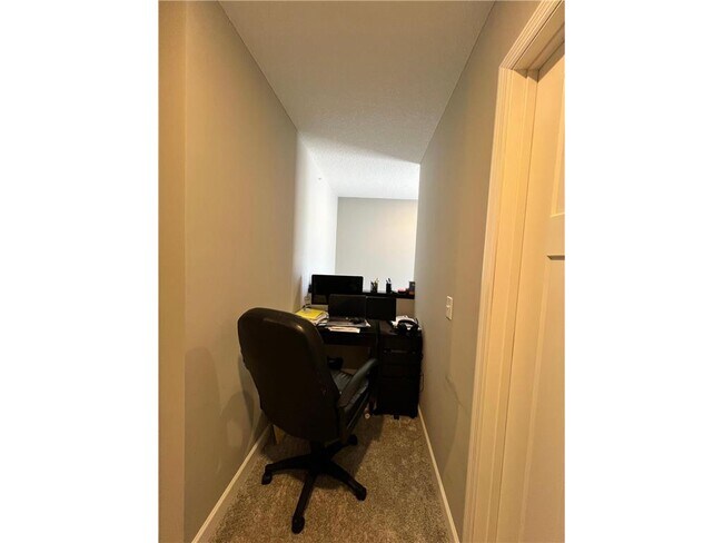 Building Photo - 5021 Useppa Trl