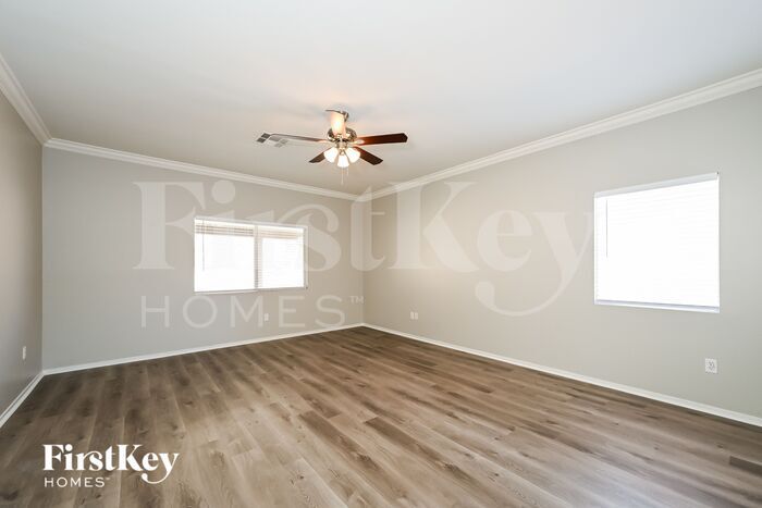 Building Photo - 10549 Bardilino St