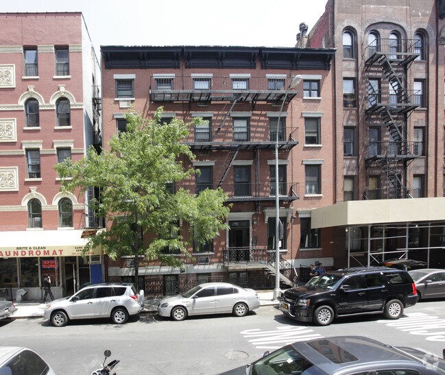 West 15th Street - 259 W 15th St
