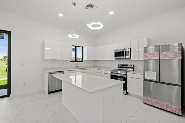 Building Photo - 3927 NW 40th Terrace