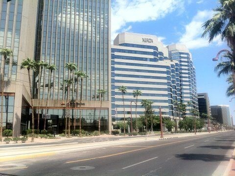 3 BLOCKS TO THIS - 344 E Virginia Cir