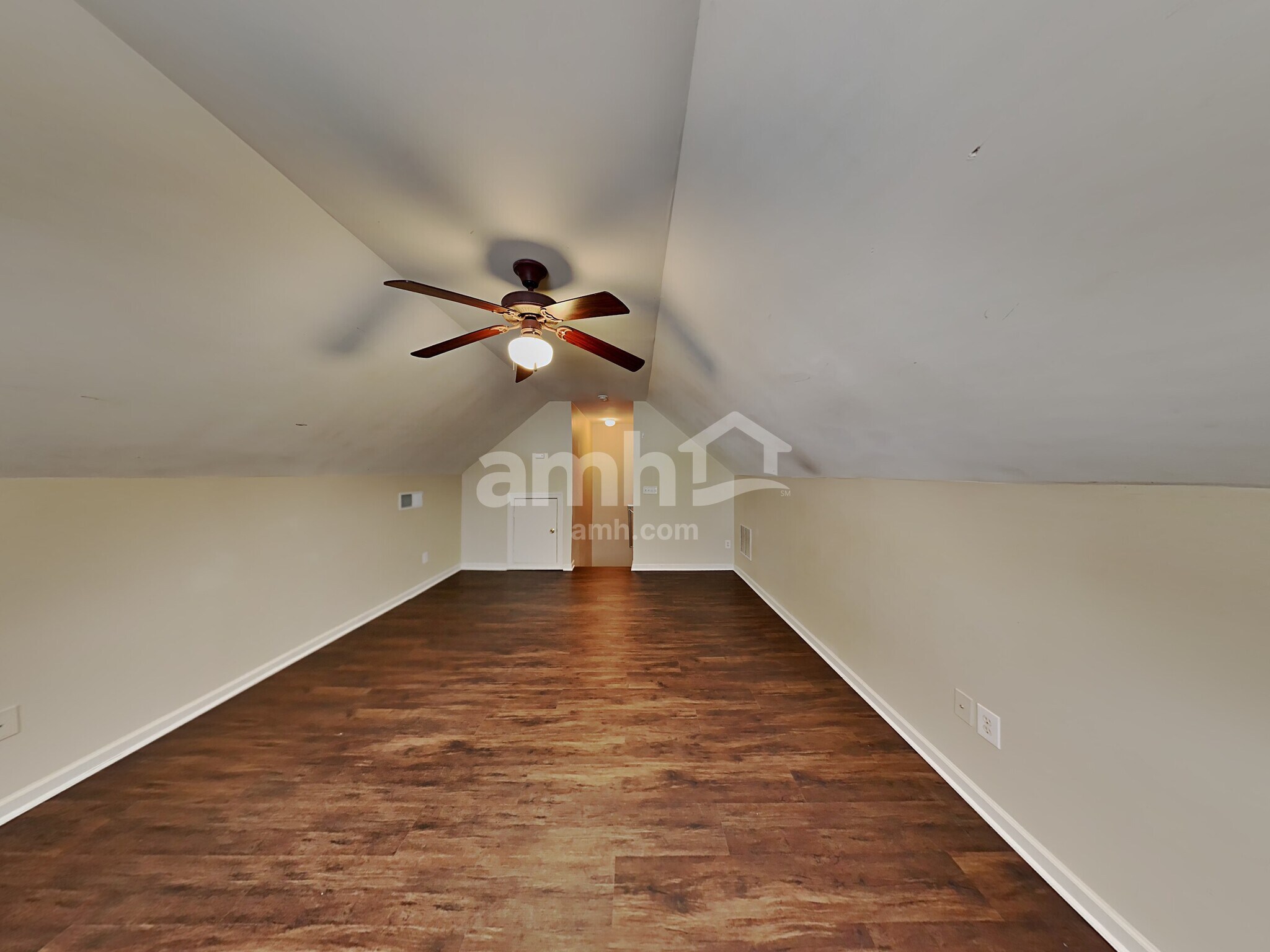 Building Photo - 235 Grand Isle Ct