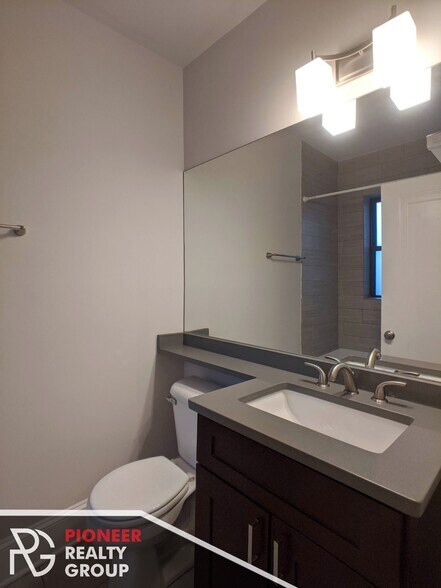 Building Photo - 2317 N Rockwell St