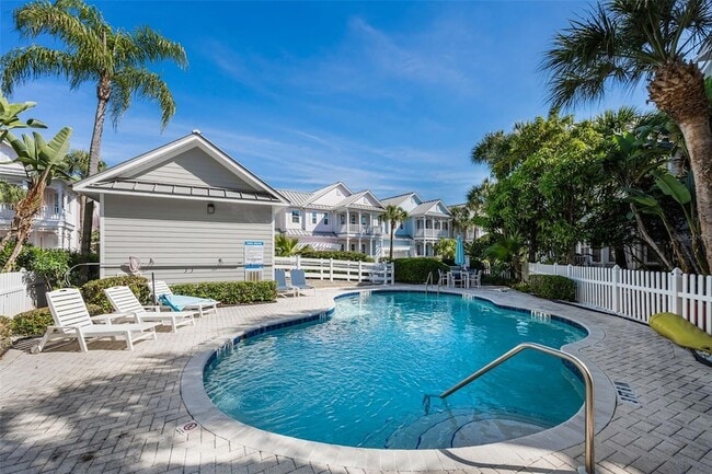 Building Photo - 924 Hemingway Cir