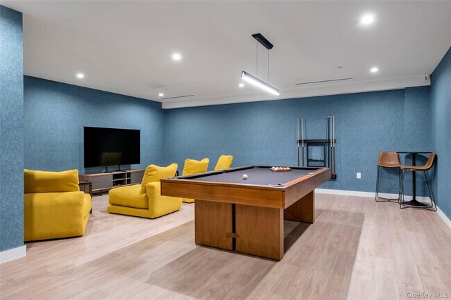 Building Photo - 131-02B 40th Rd