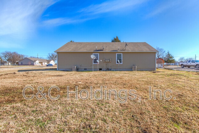 Building Photo - 914 Rockwood Ave