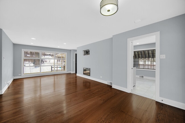 Building Photo - 11040 Cleveland Rd